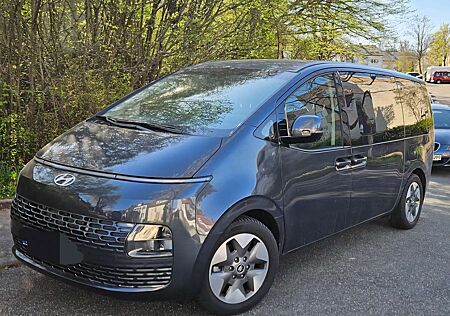 Hyundai Staria DIESEL 2.2 CRDi Allrad Prime