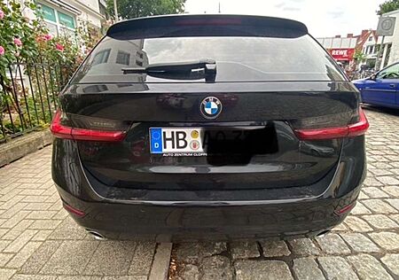 BMW 320d 320 Touring xDrive Aut. Advantage
