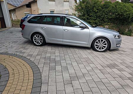 Skoda Octavia Combi 1.6 TDI Green tec DSG Ambition