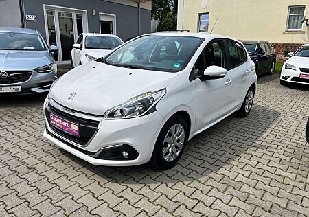 Peugeot 208 Active / org. 7100 km / 1. Hand