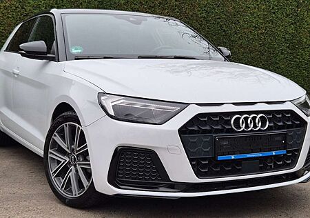 Audi A1 30 TFSI S line Sportback/NAVI/LED/