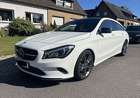 Mercedes-Benz CLA 200 (117.943)