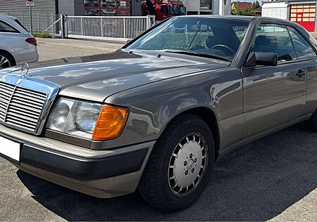 Mercedes-Benz CE 300