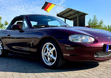 Mazda MX-5 Miracle X-MAS Special