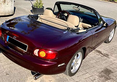 Mazda MX-5 wenig KM, rostfrei