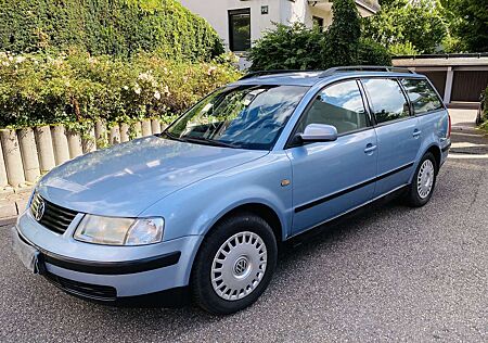 VW Passat Volkswagen 1.6 Kombi 2HA GEPFLEGT 8ALU|KLIMA|BC|EF|ZV|SERVO