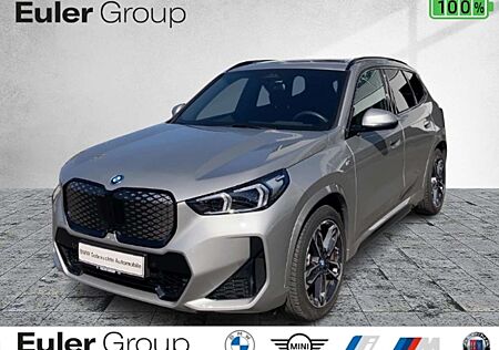 BMW iX1 xDrive 30 M-Sport Pano HUD Adapt. LED 360 Kamera A