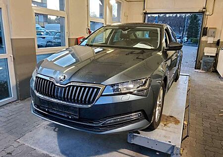 Skoda Superb Lim. Premium Edition4x4 2.0TDI DSG Matrix