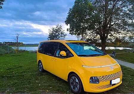 Hyundai Staria DIESEL 2.2 CRDi Allrad Prime