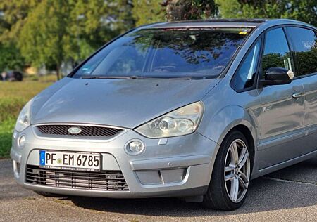 Ford S-Max Titanium