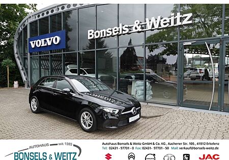 Mercedes-Benz A 180 -Klasse EU6d STYLE Navi Digitales Cockpit Memory S