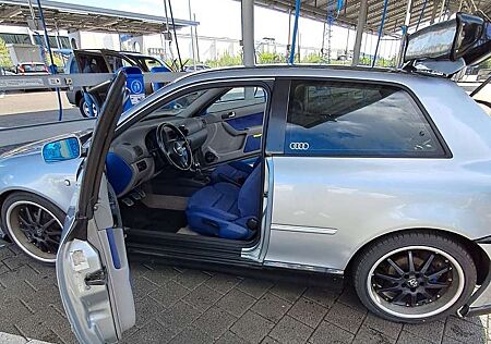 Audi A3 1.6 Attraction