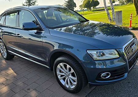 Audi Q5 3.0 TDI Quattro SPORT XEN NAV AHK KEYLESS SERVICE