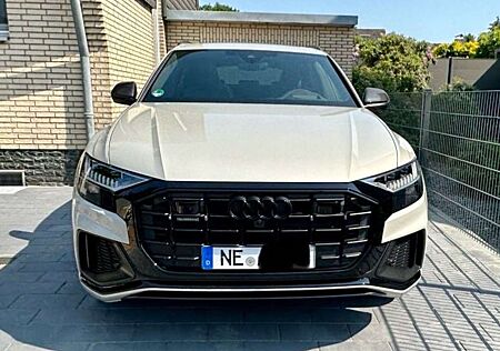 Audi Q8 50 TDI quattro 1.Hand HUD 23“ Massage VOLLAUS