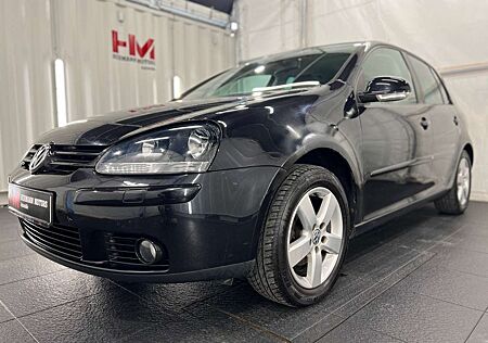 VW Golf Volkswagen V Lim. 1.6 United/Tempo/SHZ/Klima./Einpark.