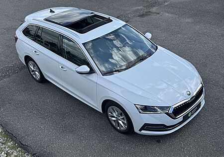 Skoda Octavia Combi 2.0 TDI PDC NAVI LED SHZ HEAD-UP