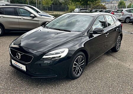 Volvo V40 2.0D2 Automatik Black Edition LED Navi Euro6