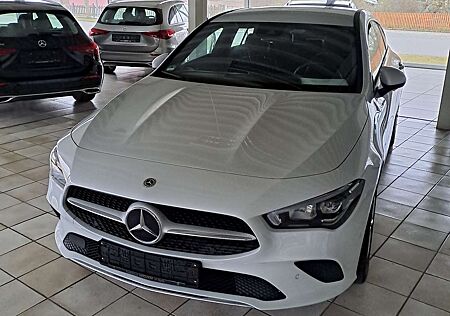 Mercedes-Benz CLA 180 SB Business-Paket LED Rückfahrkamera