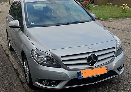 Mercedes-Benz B 180 (246.242)