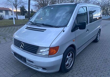 Mercedes-Benz Vito . Klima, Standheizung, Top Zustand. TÜV-Neu.