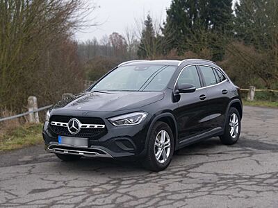Mercedes-Benz GLA 200 GLA 200 7G-DCT Progressive
