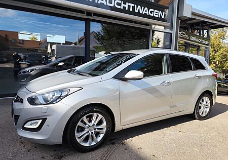 Hyundai i30 cw 1. HAND, KLIMA, XENON, ALU, LEDER
