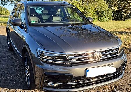 VW Tiguan Volkswagen R-Line / Start-Stopp / 4Motion