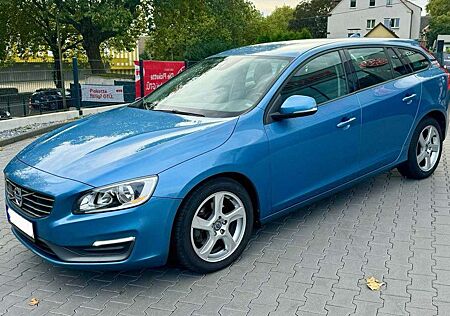 Volvo V60 Diesel D4 Kinetic