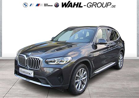 BMW X3 xDrive30e LC PROF HUD LASER PANO AHK LEDER ALARM