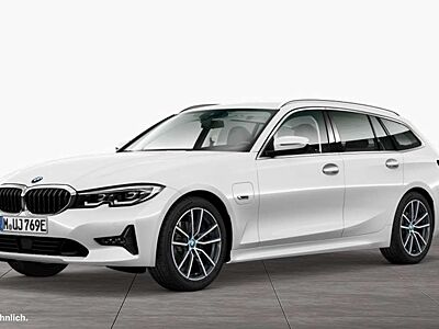 BMW 330 e Touring Head-Up Rückfahrkamera AHK Leder