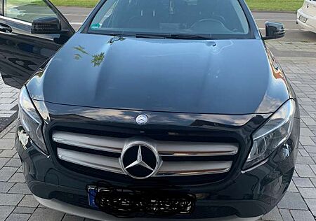 Mercedes-Benz GLA 220 GLA Diesel CDI 7G-DCT Style