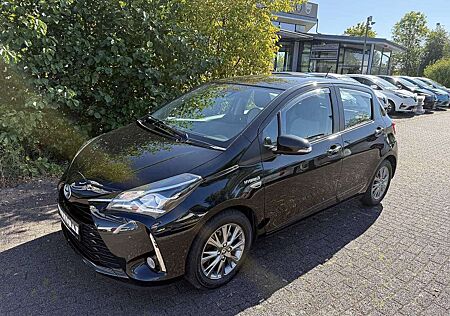 Toyota Yaris Hybrid Comfort SHZ Kamera Klimatronik M+S Räder