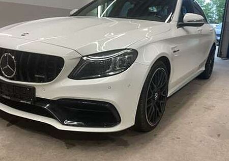 Mercedes-Benz C 63 AMG Sternenhimmel