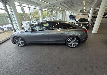Mercedes-Benz EQE 300 AMG Line