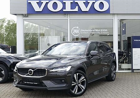 Volvo V60 CC V60 Cross Country V60 B4 AWD Cross Country Plus/Kamera/H&K/Memory