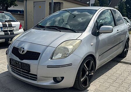 Toyota Yaris Travel