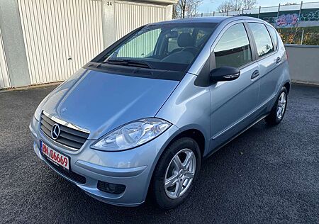 Mercedes-Benz A 150 TÜV12.2026ScheckheftKlimaSHZ.Licht+Regen Sensor