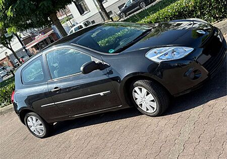 Renault Clio YAHOO!