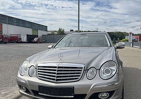 Mercedes-Benz E 200 Kompressor 8fach Bereift! CHECKHEFT GEPFLEGT!