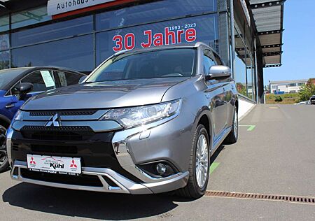 Mitsubishi Outlander PHEV BASIS 2.4 4WD