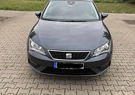 Seat Leon gebraucht kaufen Seat Leon ST 1.6 TDI Start&Stop DSG Style