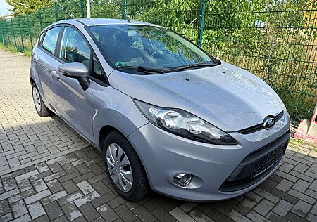 Ford Fiesta Trend FINANZIERUNG HIER MÖGLICH
