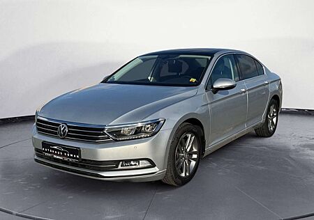 VW Passat Volkswagen /TÜV/AHK/S-HEFT/PANO/ACC/PDC/NAVI