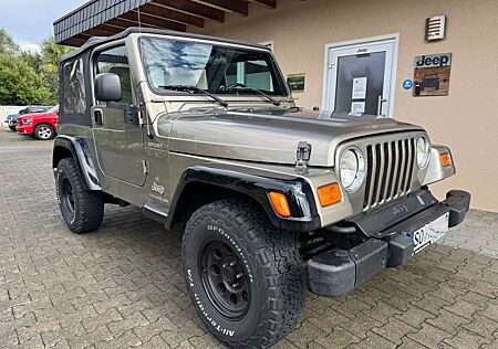 Jeep Wrangler 2.4 Liter,6.Gang ,ABS,Tempomat, Klimaanlage