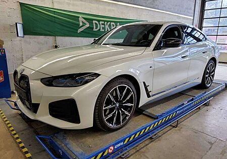 BMW i4 Gran Coupe M50 Schiebedach 1. Hd 20" Laser