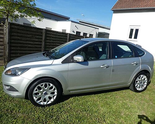 Ford Focus 1.Hand, Focus Fließheck  5-Türer 1.6 16V