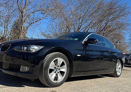 BMW 320 i Cabrio Xenon Navi Leder