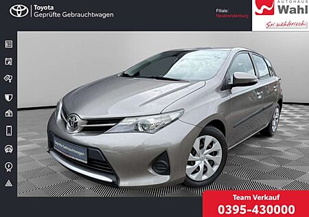 Toyota Auris 1.4 Cool