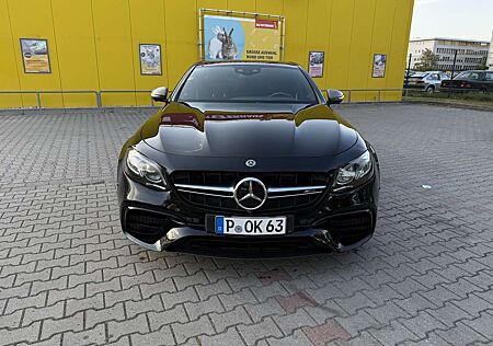 Mercedes-Benz E 63 AMG AMG E 63 S 4Matic AMG Speedshift 9G-MCT