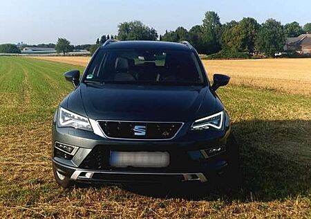 Seat Ateca FR/2.0TSI 4DriveDSG/ACC/AHK/Navi/ Sitz/WSS-Heizung